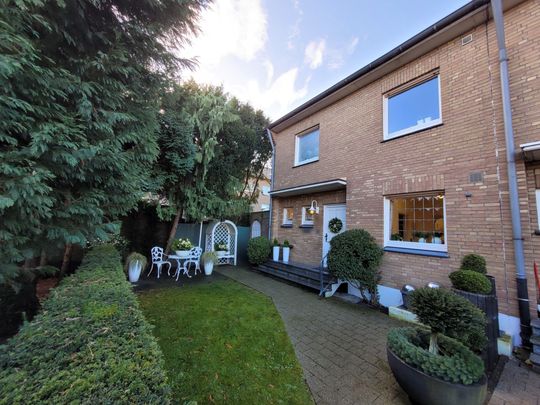 https://pictures.immobilienscout24.de/listings/7c4a9dea-c73c-4a08-8425-ea5fe0163144-1878931397.jpg/ORIG/resize/540x540%3E/format/jpg/quality/80
