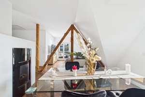 Wunderschöne möblierte Wohnung in Sonnenberg, furnished 2-bedroom apartment – Jungferngartenstraße 4, 65193 Sonnenberg, Wiesbaden – Vorschaubild 2