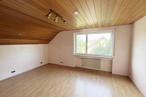 Erstbezug nach Renovierung: Großzügige 4-Zimmer-Wohnung mit Westbalkon & Dachboden – Die vollständige Adresse der Immobilie erhältst du vom Anbieter., 89079 Einsingen, Ulm – Vorschaubild 9