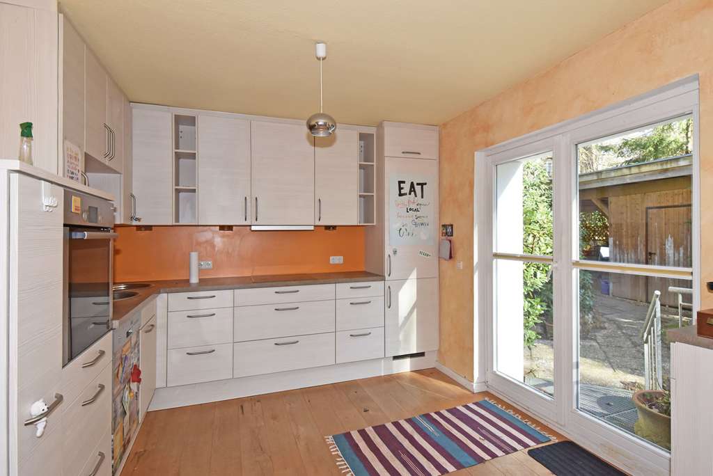 Immobilie in Aumühle - Generations-/Familienglück in der Villa Kunterbunt:  Geräumiges Einzelhaus auf 1.331 m² Grundstück - Bild 4