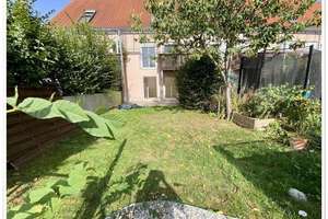 Solide vermietetes Reihenmittelhaus in zentraler Lage von 85777 Fahrenzhausen – Die vollständige Adresse der Immobilie erhältst du vom Anbieter., 85777 Fahrenzhausen – Vorschaubild 1