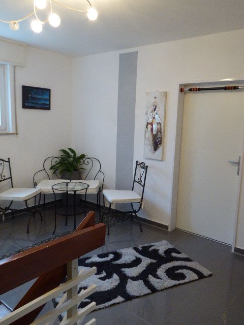 Reihenhaus in Top-Zustand.. V-E-R-K-A-U-F-T image