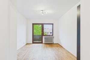 REIHENECKHAUS MIT CHARME, GARTEN, DOPPELGARAGE & VIEL PLATZ FÜR DIE FAMILIE IN GILCHING  – Die vollständige Adresse der Immobilie erhältst du vom Anbieter., 82205 Gilching – Vorschaubild 10