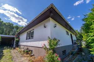 Bungalow in einzigartiger Waldrandlage – Vollkeller, Garage & Neubaupotenzial – Die vollständige Adresse der Immobilie erhältst du vom Anbieter., 12307 Lichtenrade, Berlin – Vorschaubild 2