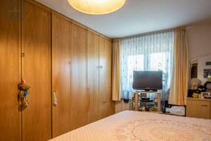 Weitblick auf die Burg und die Stadt Lörrach - großzügige 4,5 Zimmer-Stadtwohnung zu verkaufen – Die vollständige Adresse der Immobilie erhältst du vom Anbieter., 79539 Lörrach – Vorschaubild 9