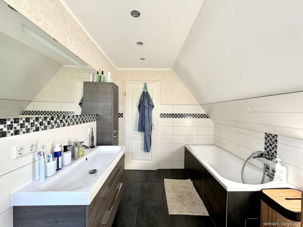 Immobilie in Nordharz - Familienfreundliche Doppelhaushälfte mit sonnigem Garten und vielseitigen Nutzungsmöglichkeiten - Bild 9