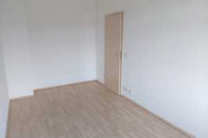 Hochparterre-Whg mit Fensterbad, s/o-Balkon und Stellplatz – Mosenstraße 6, 9130 Chemnitz – Vorschaubild 12