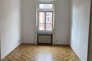 Helle Altbauwohnung - 4 Zimmer, 3 Balkone – Scharnhorststrasse 32, 65195 Westend / Bleichstraße, Wiesbaden – Vorschaubild 9