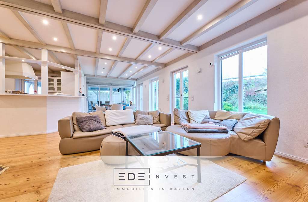 Immobilie in Markt Indersdorf - Attraktives Einfamilienhaus auf großzügigem Grundstück in familienfreundlicher Umgebung - Bild 0