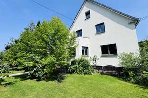 Familienidyll am Rhein: Freistehendes Einfamilienhaus - 2016 komplett saniert - mit Garten in Unkel! – Die vollständige Adresse der Immobilie erhältst du vom Anbieter., 53573 Unkel – Vorschaubild 1