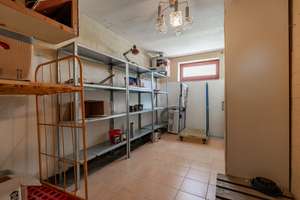 Gepflegtes Einfamilienhaus mit Einliegerwohnung, Vollkeller, Wintergarten und großem Grundstück – Die vollständige Adresse der Immobilie erhältst du vom Anbieter., 22455 Schnelsen, Hamburg – Vorschaubild 9