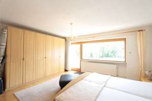 Sonniges Reihenhaus in absolut ruhiger Lage in Puchheim, 5 Zimmer+ Bad+ 2 WCs + Südbalkon+ Südgarten – 82178 Puchheim – Vorschaubild 16