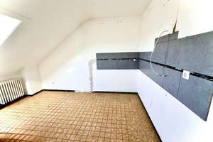 Großzügige Dachgeschosswohnung mit Balkon & viel Licht – Die vollständige Adresse der Immobilie erhältst du vom Anbieter., 76189 Daxlanden, Karlsruhe – Vorschaubild 11