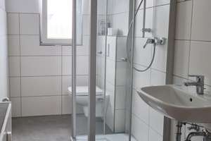Schöne, ruhige drei Zimmer Wohnung in Koblenz, Metternich – Raiffeisenstraße 97, 56072 Metternich, Koblenz – Vorschaubild 2