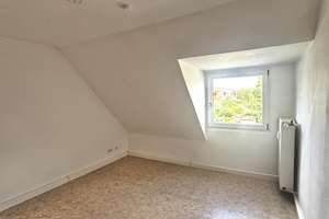 2305 - Gemütliche 3-Zimmer-Dachgeschosswohnung mit Tageslichtbad! – Die vollständige Adresse der Immobilie erhältst du vom Anbieter., 76185 Grünwinkel, Karlsruhe – Vorschaubild 2