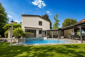 Hochwertige Architektenvilla mit Pool, Sauna & Spa-Whirlpool in exklusiver Hanglage über Bremen – Die vollständige Adresse der Immobilie erhältst du vom Anbieter., 28717 Burgdamm, Bremen – Vorschaubild 32