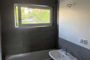 Frisch sanierte 3-Zimmer-Wohnung mit Balkon, EBK & Stellplatz in ruhiger Lage in Köln-Zündorf – Lilienweg 10, 51143 Zündorf, Köln – Vorschaubild 7