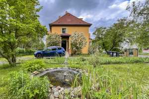Großzügiges Anwesen in Leipzig Wiederitzsch - 6 Zimmer und ca. 2.240 m² Grundstück – Leipzig – Vorschaubild 1