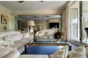 Luxuriöse 8 - 9 Zimmer Wohnung nahe Grunewaldsee - Teilung in 2 Einheiten möglich