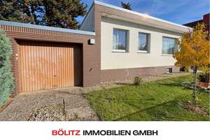 Großzügiger Bungalow mit 300m² Wohn-Nfl., Innenpool, Garage, Kamin, großer Garten mit Sonnenterrasse