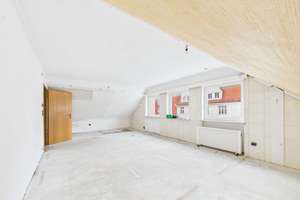 SITULI: 5-Zimmer-Dachgeschosswohnung mit viel Potenzial nahe Deutschem Museum – Die vollständige Adresse der Immobilie erhältst du vom Anbieter., 81541 Untere Au, München – Vorschaubild 11