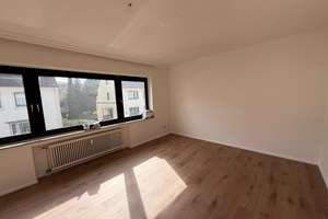 Erstbezug nach Sanierung – Helle 3-Zimmer Wohnung mit Balkon & Garten in Düsseldorf-Heerdt