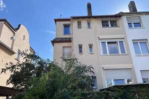 Gebotsverfahren: Kleinod in Frankfurt Unterliederbach.  Schönes Dreifamilienhaus mit Ausbaure – Gotenstr. 72, 65929 Frankfurt am Main – Vorschaubild 2
