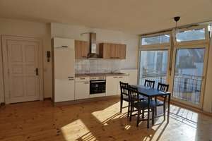 Altbau-Perle im Friedrichshainer Kiez: 3 Zimmer mit Balkon – Danneckerstr. 10, 10245 Friedrichshain, Berlin – Vorschaubild 3