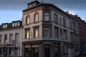 Helle 2,5-Zimmer Wohnung im 2. OG in Gladbach