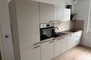 Frisch renovierte 3-Raum-Wohnung mit großzügiger Raumaufteilung und neuer Einbauküche! – 39112 Sudenburg, Magdeburg – Vorschaubild 2