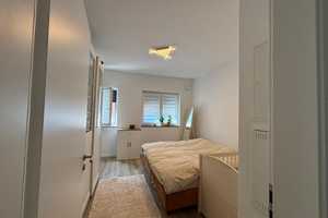 Stilvolle 2-Zimmer-Erdgeschosswohnung mit lux. Innenausstattung mit Balkon und EBK – Urftstr. 3, 41239 Mönchengladbach – Vorschaubild 8