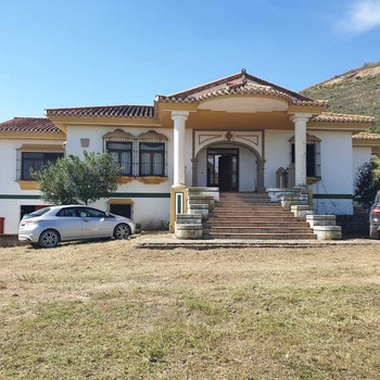 FREISTEHENDES CHALET IN ANTEQUERA, GEBIET MATARRATONES