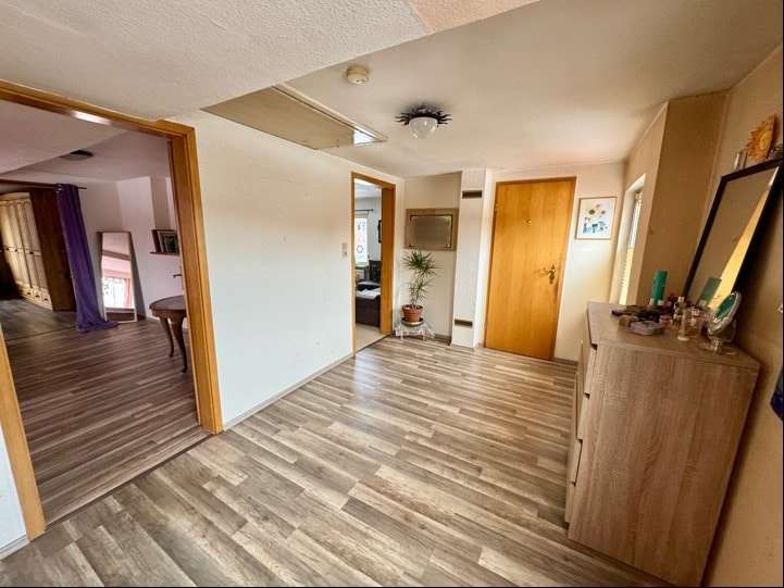 Immobilie in Hasenkrug - Familienhaus mit tollem Grundstück+Photovoltaikanlage für den eigenen Strom - Bild 7