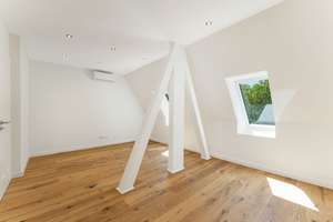 Über den Dächern von Düsseltal: Exklusives DG-Refugium mit Balkon-Duo & modernster Ausstattung – 40237 Düsseltal, Düsseldorf – Vorschaubild 11