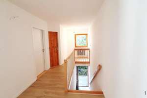 VERKAUFT ! ! 2-Fam.Haus auch Wohnen und Arbeiten mitten im Park in der Regenburger Innenstadt – Die vollständige Adresse der Immobilie erhältst du vom Anbieter., 93047 Innenstadt, Regensburg – Vorschaubild 19