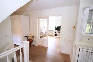 Großzügiges Wohnen unter Reet: Stilechtes Mittelhaus in fußläufiger Nähe zum Strand – Die vollständige Adresse der Immobilie erhältst du vom Anbieter., 25992 List (Sylt) – Vorschaubild 7