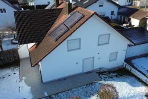 Gepflegte DHH in Baar Ebenhausen mit Garten, Terrasse & Garage – Die vollständige Adresse der Immobilie erhältst du vom Anbieter., 85107 Baar-Ebenhausen – Vorschaubild 1