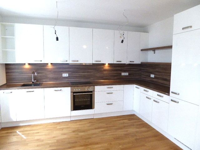 Top-Lage.. Erstbezug... V-E-R-M-I-E-T-E-T.. image