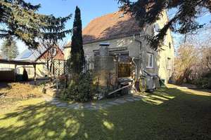 Großzügiges Einfamilienhaus auf großem Grundstück in bester Bernauer Lage mit Keller