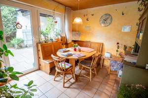Gemütlicher Bungalow mit großem Garten und viel Potenzial in Alzenberg! – Die vollständige Adresse der Immobilie erhältst du vom Anbieter., 75365 Calw – Vorschaubild 2
