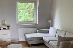 *ATTRAKTIVE EIGENTUMSWOHNUNG MIT AUSGEBAUTEN DACHBODEN UND BALKON* – Flügelstr. 41, 40227 Oberbilk, Düsseldorf – Vorschaubild 2