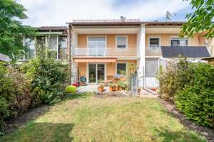VERKAUFT! Modernisiertes Reihenhaus in ruhiger Lage mit top Infrastruktur im Weilheimer Osten – Die vollständige Adresse der Immobilie erhältst du vom Anbieter., 82362 Weilheim in Oberbayern – Vorschaubild 2