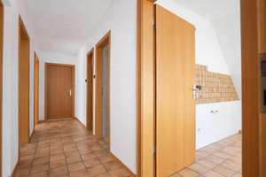 Ca. 160 m² große Doppelhaushälfte mit zwei Wohneinheiten in Hagen-Hohenlimburg – Die vollständige Adresse der Immobilie erhältst du vom Anbieter., 58119 Hohenlimburg (Ortsteil), Hagen – Vorschaubild 11