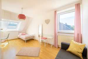 3D VIRTUAL TOUR - Familienhaus mit Garten auf Zeit: Endreihenhaus in Pinneberg – Drosselweg 126, 25421 Pinneberg (Kreis) – Vorschaubild 5