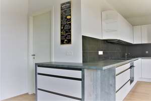Moderne DG-Wohnung, WG-geeignet, teil-möbliert, Aufzug mit ALPEN-WEITBLICK!  – Margarethe-Selenka-Straße 14, 81737 Altperlach, München – Vorschaubild 8