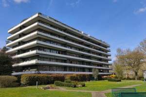 Attraktive 1-Zimmer-Wohnung mit Balkon direkt am Rhein in Köln-Rodenkirchen