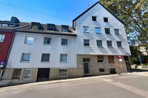 Charmante 2- Zimmer-Dachgeschosswohnung im Herzen von Kölner Innenstadtlage – Die vollständige Adresse der Immobilie erhältst du vom Anbieter., 50676 Altstadt/Süd, Köln – Vorschaubild 2