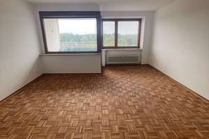 Verfügbar ab 01.04.2026: 1-Zimmer-Wohnung mit Balkon fussläufig zum Alstertalereinkaufszentrum!