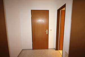 Gemütliche 2-Zimmer-Wohnung mit Terrasse und TG-Stellplatz in Deggendorf – Die vollständige Adresse der Immobilie erhältst du vom Anbieter., 94469 Deggendorf – Vorschaubild 8