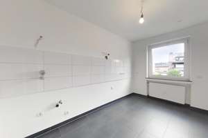 Frisch modernisierter Wohntraum mit großem Balkon und Garten in Düsseldorf-Lierenfeld – Sebastiansweg 12, 40231 Lierenfeld, Düsseldorf – Vorschaubild 5